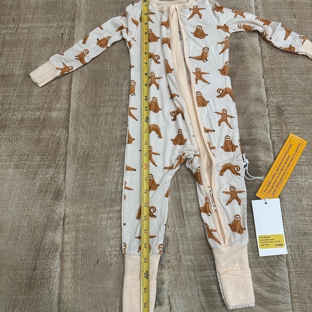 Free Birdees | Yoga Sloths Convertible Footie | 12–18M - Picture 11 of 15